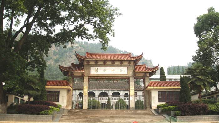 20樅陽浮山中學.jpg